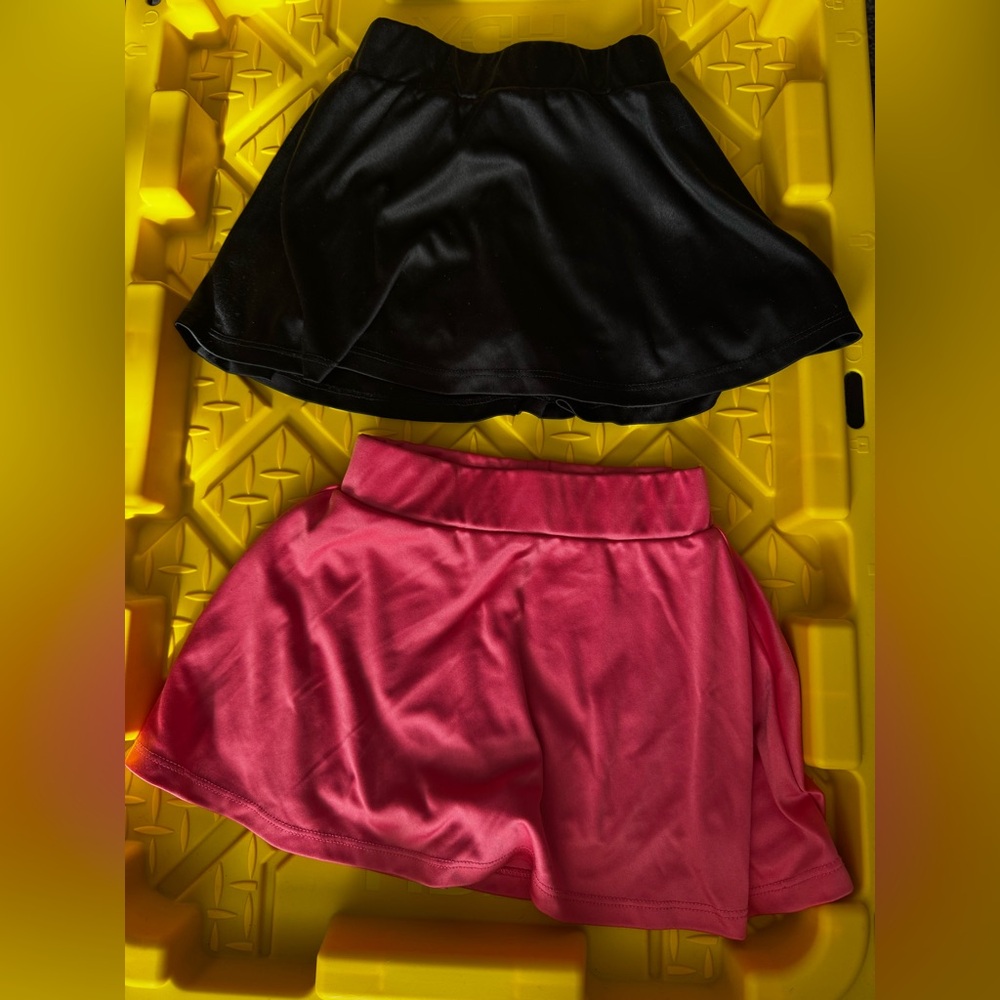 2/$15 -2 pair Okie Dokie Girls Skorts, Pink and Black